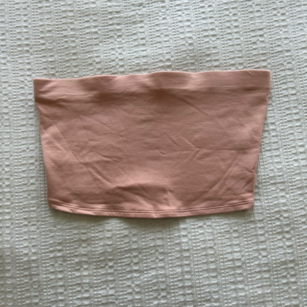 H&M coral pink tube top in size small.